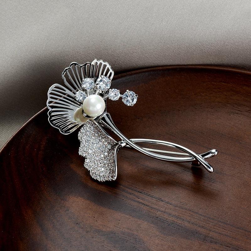 Брошь в виде листа гинкго, Изысканная женская брошь высокого класса, Модная и изысканная брошь серебряный